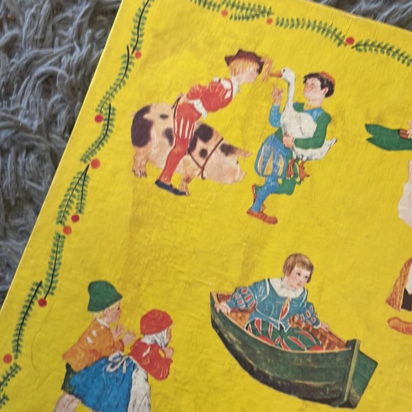 Vintage Hard Cover Story Anthology 1977 Golden Book of Grimm’s Fairy Tales - Picture 4 of 15